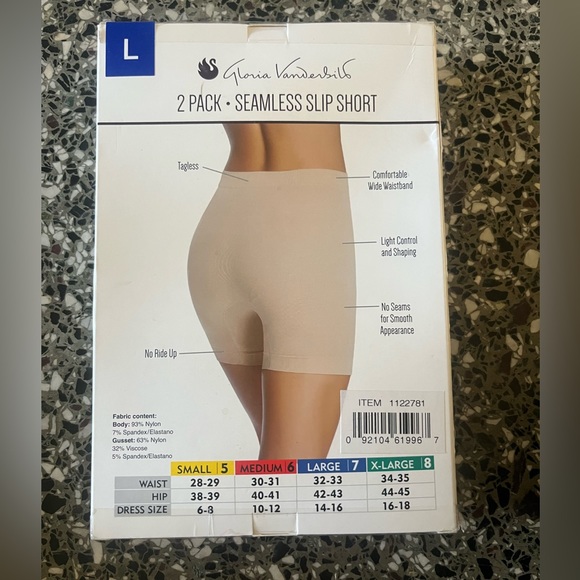 NIB Gloria Vanderbilt Seamless Slip Shorts Large - Picture 2 of 3